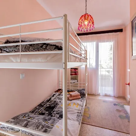 Apartment Centre